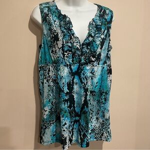 💚INC International Concepts beautiful blue animal print top Chic Mobwife Attire